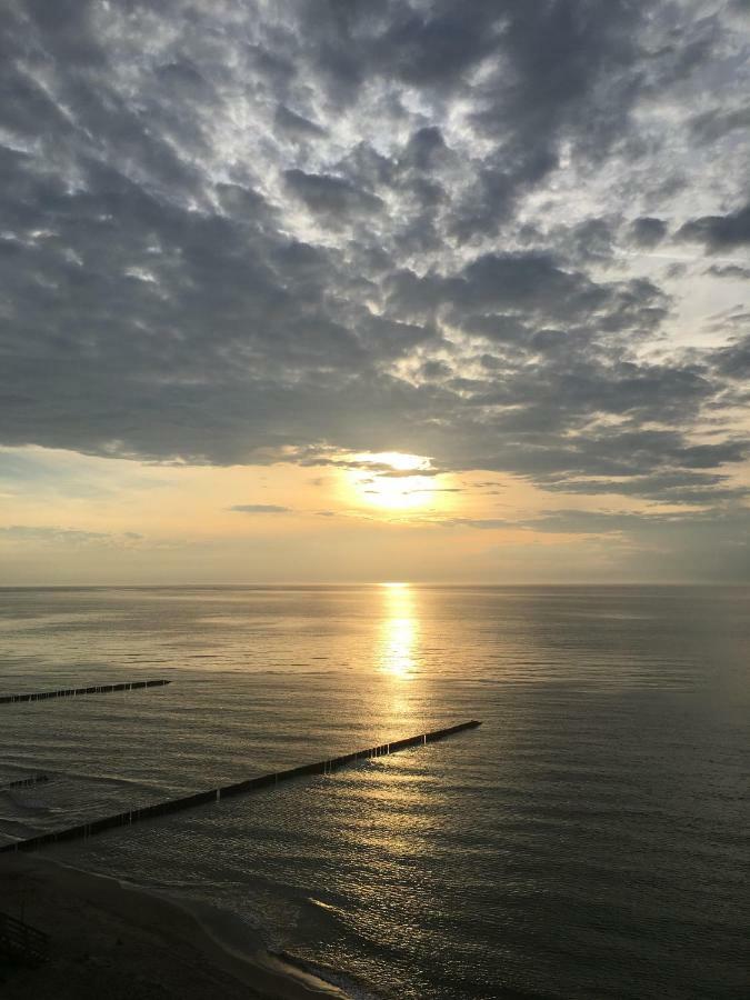 Superior Cliff Apartment Устроне Морске Екстериор снимка